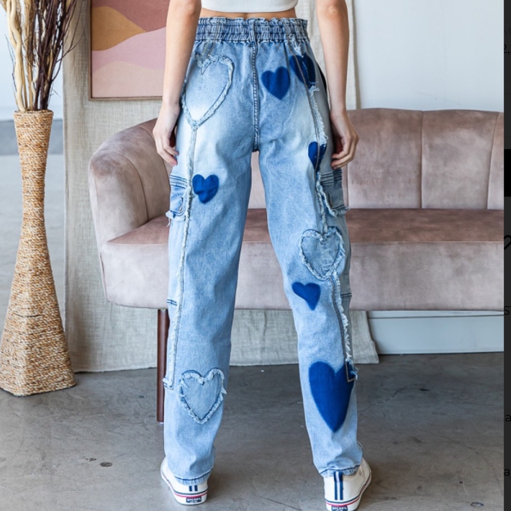 Oli & Hali Light Wash Denim Joggers with Blue Heart Accents - Picture 4 of 7